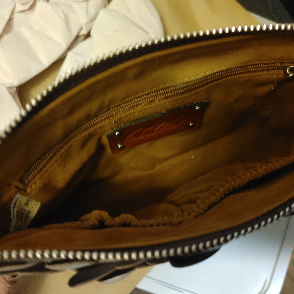 Patricia Nash Cassini Wristlet/Clutch - Picture 3 of 6